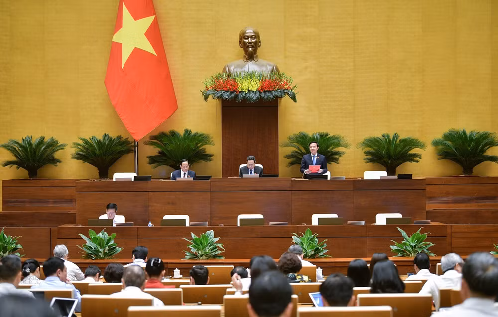 quoc hoi thong qua luat to chuc toa an nhan dan sua doi hinh 1