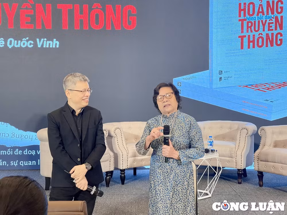cuon sach khung hoang khong bat dau tu truyen thong triet ly khac ve xu ly khung hoang hinh 4