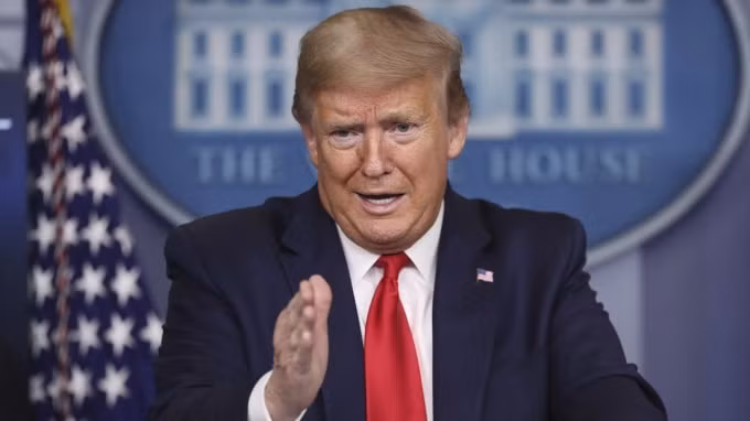 Tổng thống Donald Trump đã dùng quyền phủ quyết nghị quyết mới của Quốc hội nhằm ngăn chặn ông có thể tiến hành chiến tranh với Iran - Ảnh: Reuters