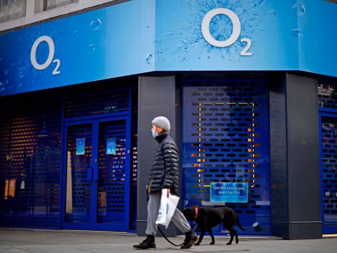 Tập đoàn Telefonica của Tây Ban Nha, công ty sở hữu O2, đã tham gia một thỏa thuận sáp nhập với công ty mẹ của Virgin Media, Liberty Global. Ảnh:AFP / Getty Images