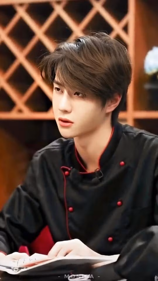 vương nhất bác 3