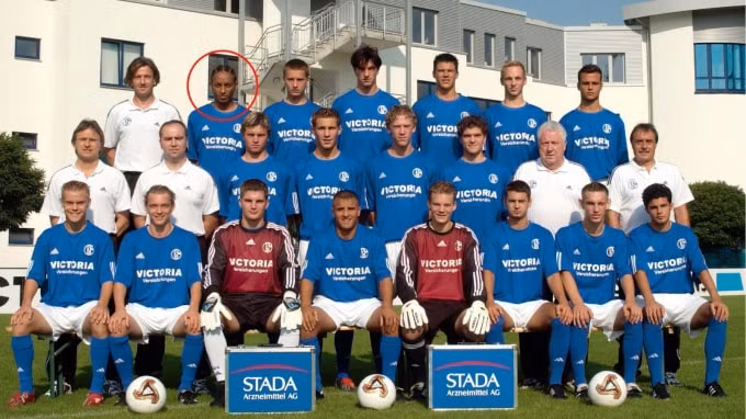 Hiannick Kamba trong màu áo đội trẻ Schalke. Ảnh: TL