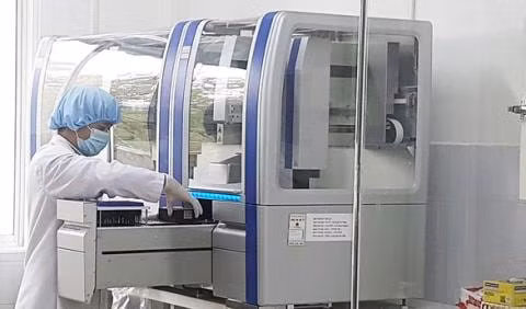 Công ty Tâm Việt cung cấp máy xét nghiệm có giá như thế nào?. Ảnh minh họa. TL