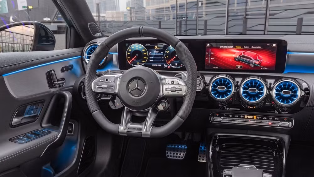 Nội thất trên A35 4MATIC.