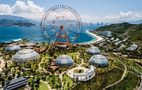 Vinpearl kỳ vọng phát triển thương hiệu VinWonders quy mô và tầm vóc vượt trội với các chuỗi công viên chủ đề (Theme Park), sánh ngang các quần thể giải trí lớn như Disneyland, Universal,…