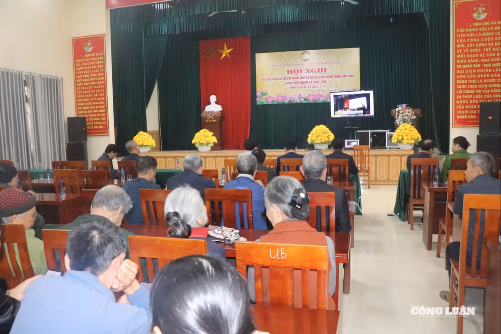 Các cuộc tiếp xúc c