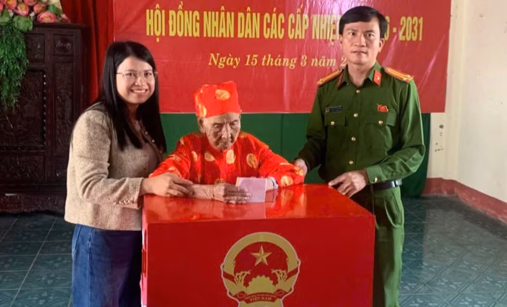 my-thuy-m-.jpg