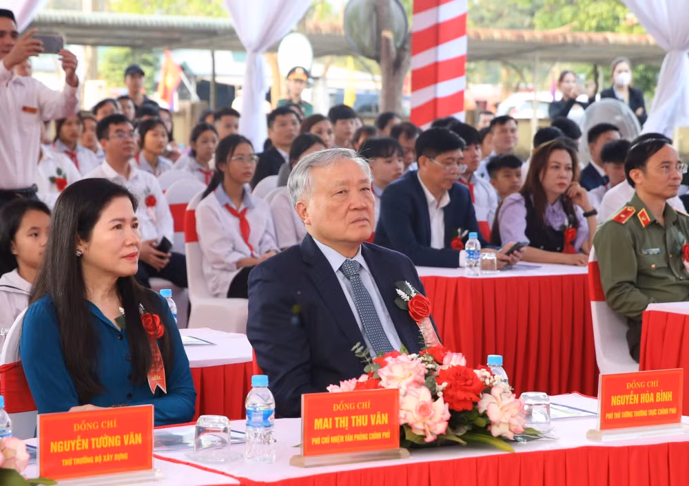 TRỰC TIẾP: Khởi công đồng loạt các trường nội trú liên cấp vùng biên giai đoạn 2- Ảnh 4.