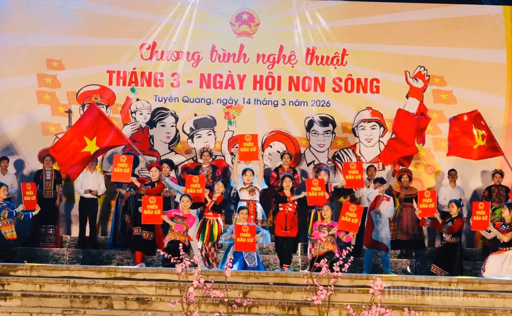Chương trình nghệ thuật "Tháng 3 - Ngày hội non sông" sẽ diễn ra vào tối 14/3 tại Tuyên Quang. Ảnh: Báo Tuyên Quang