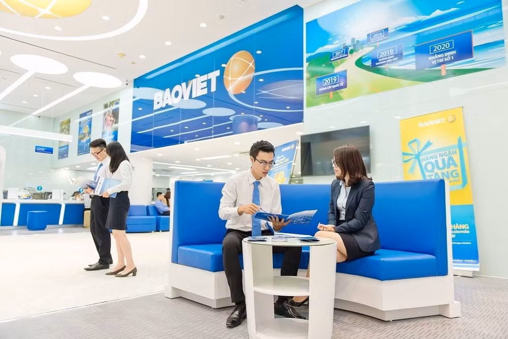 Lĩnh vực kinh doanh bảo hiểm duy trì đà tăng trưởng, khẳng định vị trí số 1 thị trường
