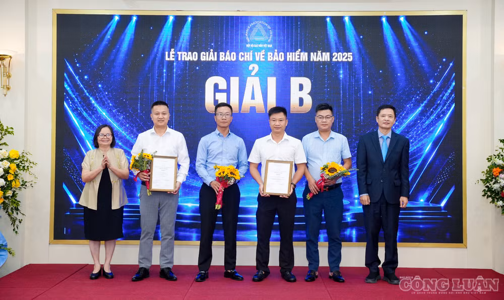 clo_br_ba-nguya-n-tha-ba-ch-ay-vian-bch-hia-p-ha-i-bao-hia-m-via-t-nam-va-ang-pham-nga-c-sn-ta-ng-th-ka-iav-trao-gia-cho-cac-tac-gia-a-at-giai-b.jpg