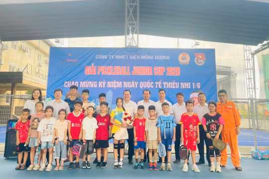 Chuỗi hoạt động trong dịp Tết thiếu nhi tại Công ty Nhiệt điện Mông Dương.