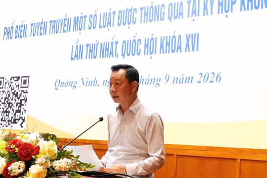 Toàn cảnh hội nghị.