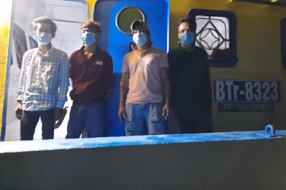 4 người nhập cảnh trái phép trên biển đã bị bắt giữ. Ảnh: vov.vn