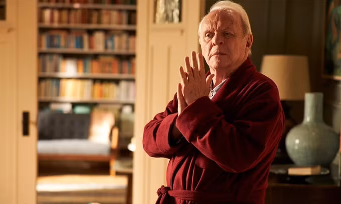 Anthony Hopkins&nbsp;chiến thắng trái với dự đoán của số đông bởi nhiều người cho rằng, chiến thắng sẽ thuộc về cố nghệ sĩ - Chadwick Boseman.