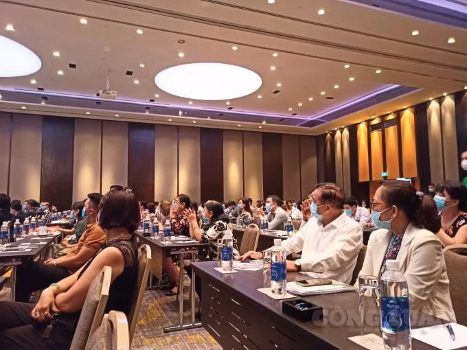Cổ đông chất vấn OCB với tổng tài sản nhỏ mà có lợi nhuận cao thì có phải đang lựa chọn đầu tư lĩnh vực rủi ro cao không
