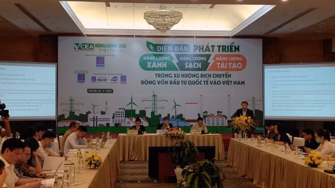 Quang cảnh diễn đàn.
