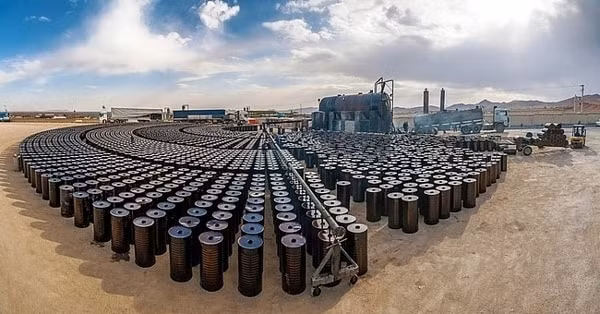Giá dầu thô lấy lại đà tăng do thị trường chứng khoán toàn cầu đồng loạt đi xuống