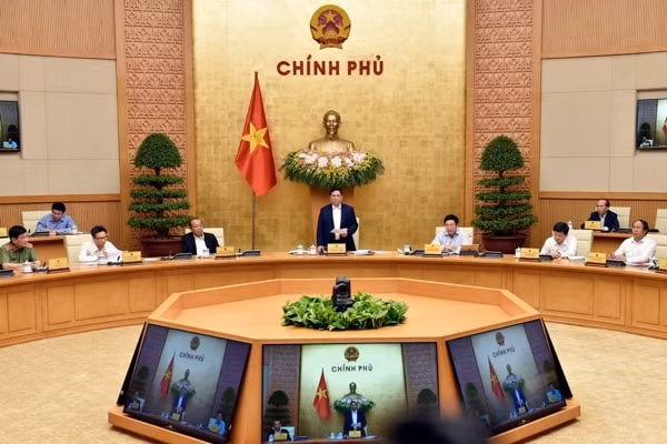 Chính phủ họp triển khai công việc sau khi kiện toàn. Ảnh: VGP