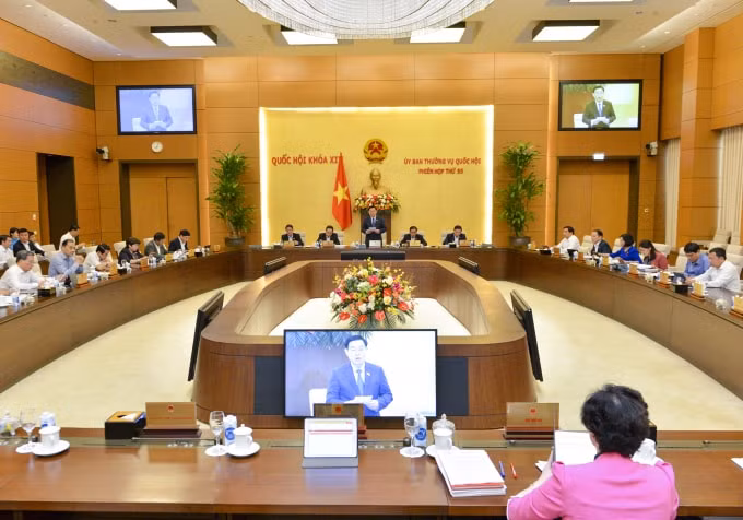 Toàn cảnh Phiên họp thứ 55 của Ủy ban Thường vụ Quốc hội.