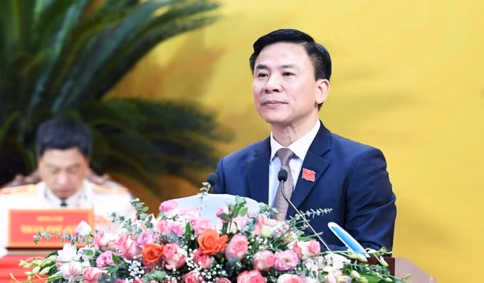 100% đại biểu tham gia kỳ họp đã bầu ông Đỗ Trọng Hưng làm Chủ tịch HĐND tỉnh Thanh Hóa. Ảnh: TL
