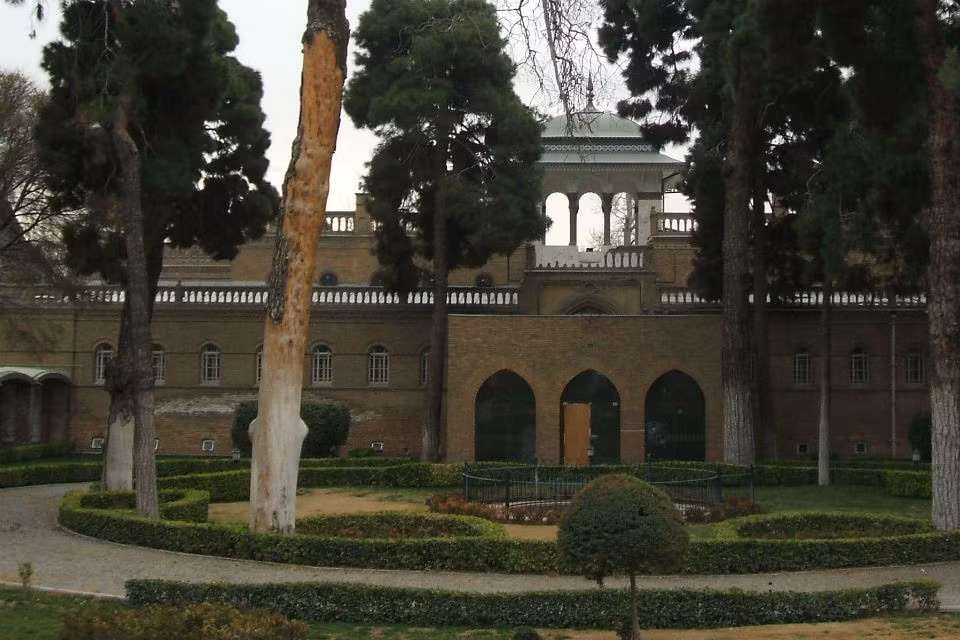 british-embassy-tehran.jpg