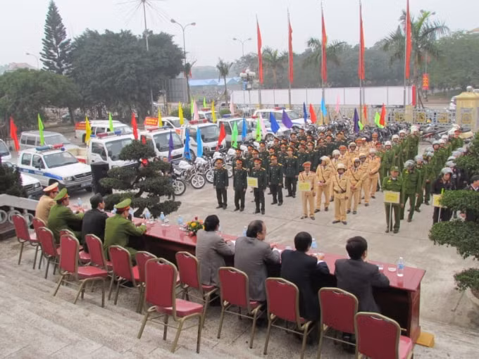 Lễ ra quân An toàn giao thông.
