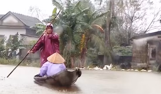 Do lượng mưa lớn, hiện tạị mực nước phía hạ du của tỉnh Thừa Thiên Huế đang dâng cao.