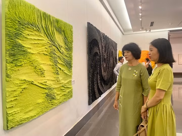 mot han quoc phong khoang va tu do qua lang kinh hoi hoa hinh 1