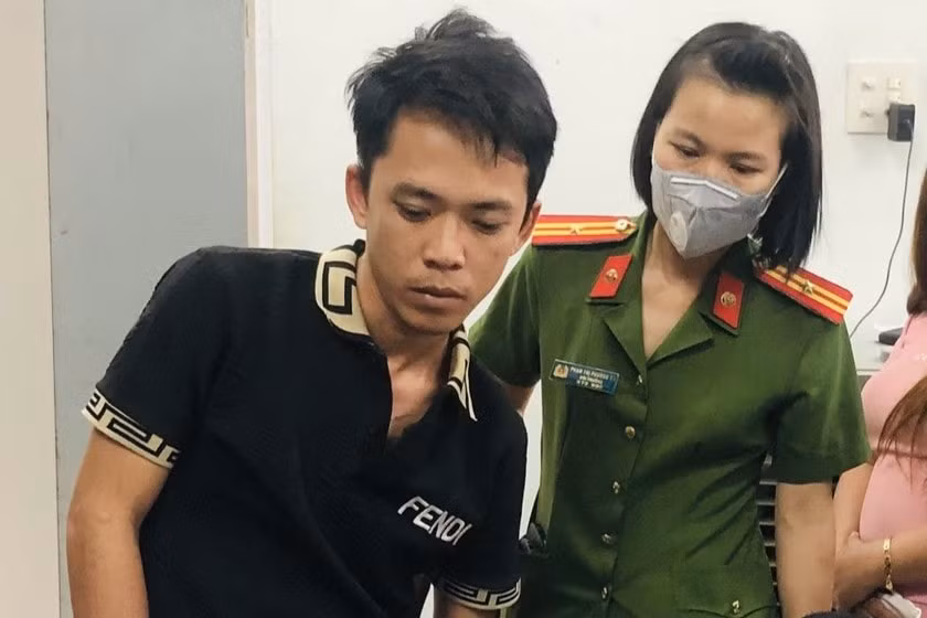 bat qua tang nam thanh nien cong gan 1kg ma tuy da tu binh thuan ve phu yen hinh 1