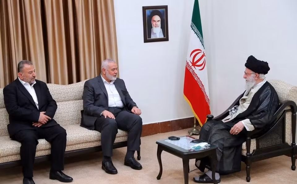 lanh dao toi cao iran gap thu linh hamas chinh quyen lebanon canh bao israel hinh 1