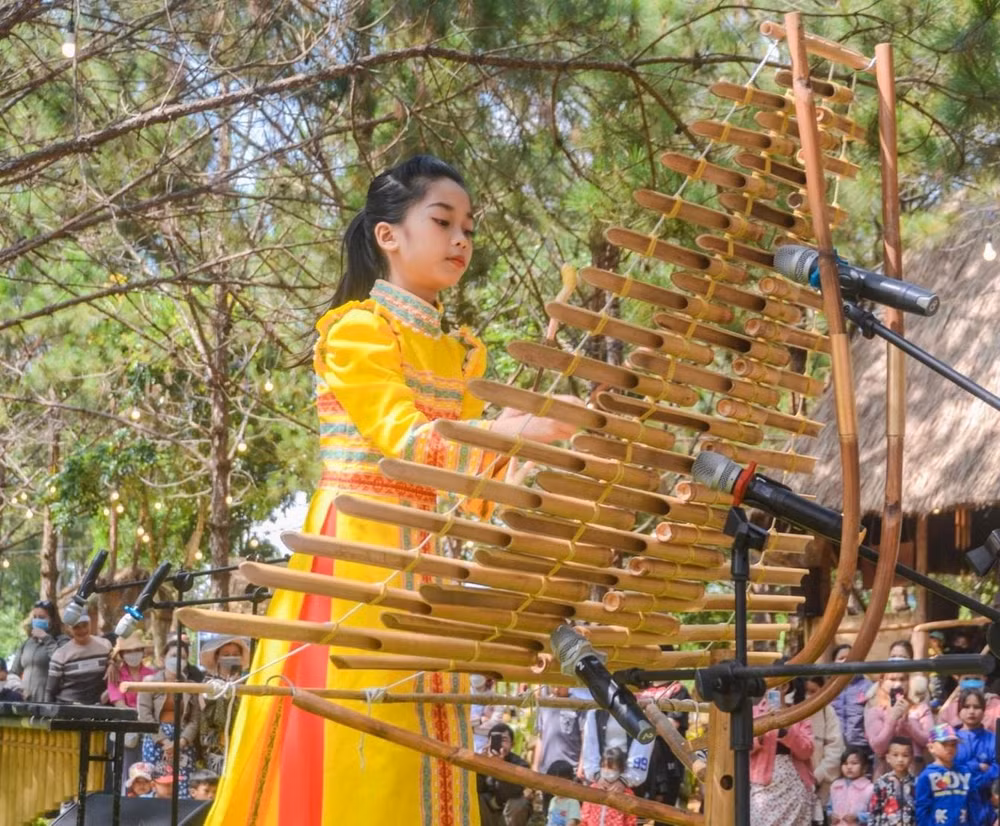 tai nang nhi biet danh nhieu loai nhac cu dan toc o kon tum hinh 2