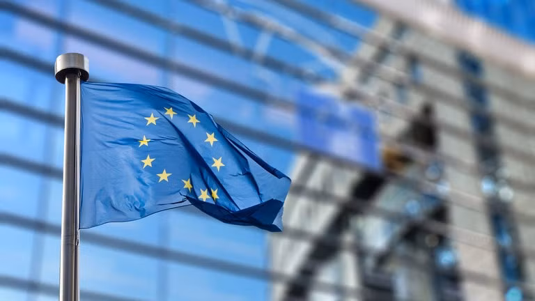 eu tim cach mo rong cac bien phap trung phat doi voi nga hinh 1