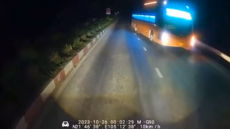 trieu tap tai xe xe khach di nguoc chieu 3km tren quoc lo 2 hinh 1