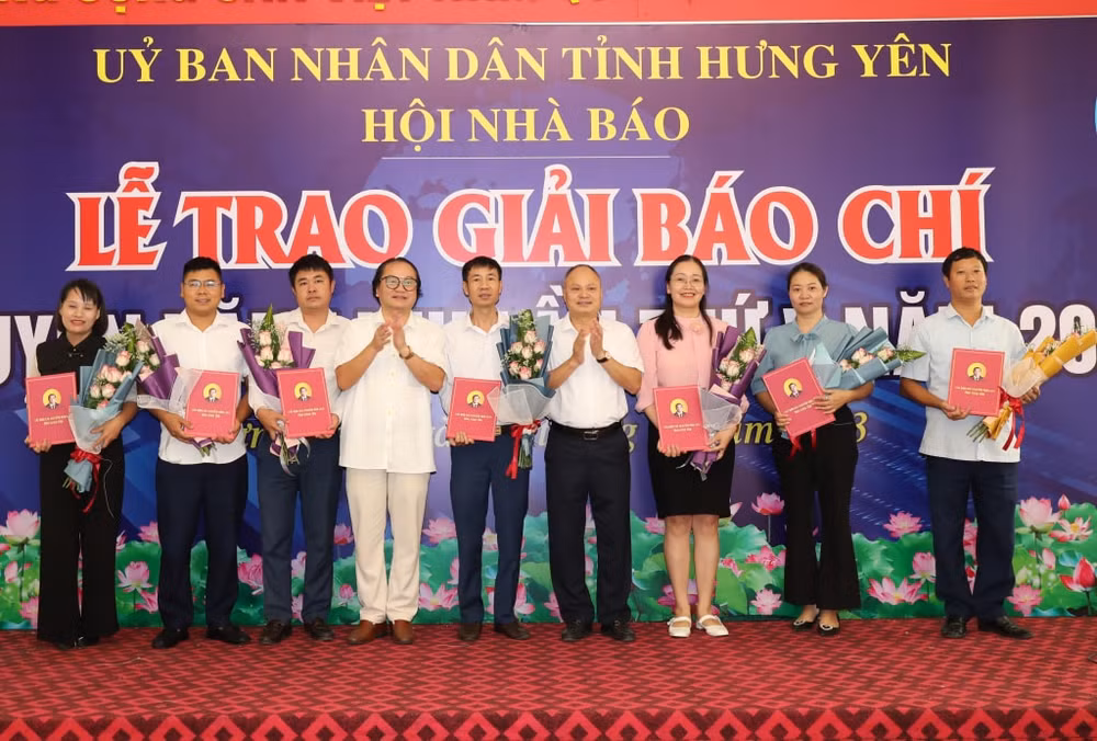 hung yen trao giai bao chi nguyen van linh lan thu v nam 2023 hinh 1