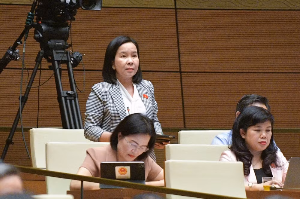 can giai quyet kip thoi tinh trang benh nhan dong bao hiem nhung khi kham chua benh van phai mua thuoc ben ngoai hinh 3