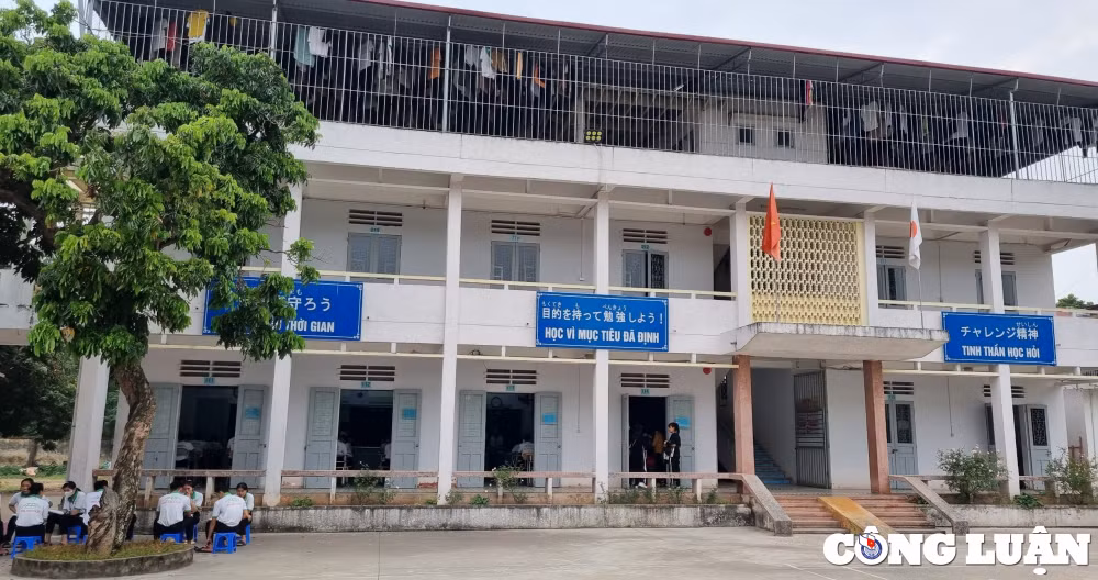 truong nhan luc quoc te ha noi nhieu nam khong dao tao dung tru so de kinh doanh hinh 2