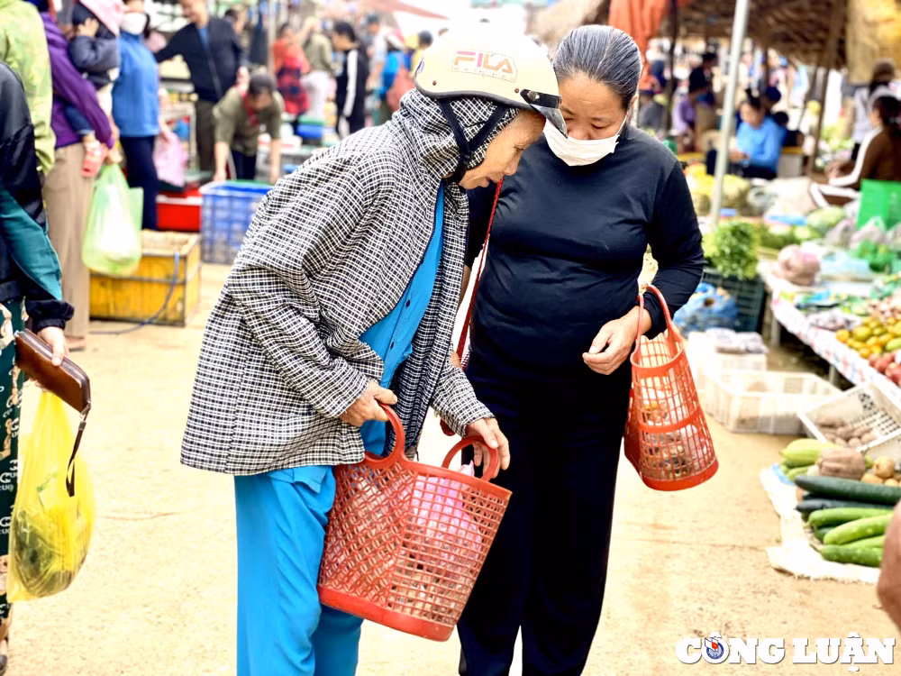 net doc dao hap dan tai cho phien pho doan hinh 6