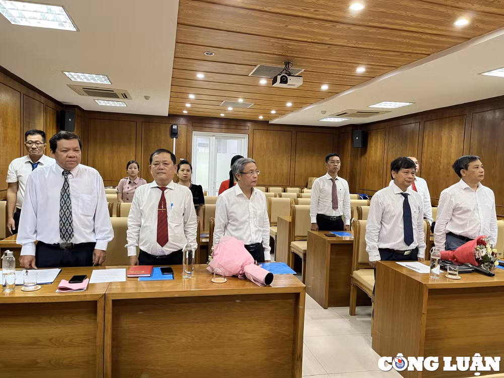 dong chi tran trong dung lam bi thu chi bo van phong 2 hoi nha bao viet nam hinh 1