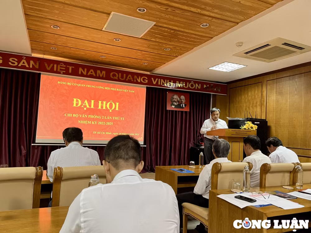 dong chi tran trong dung lam bi thu chi bo van phong 2 hoi nha bao viet nam hinh 3