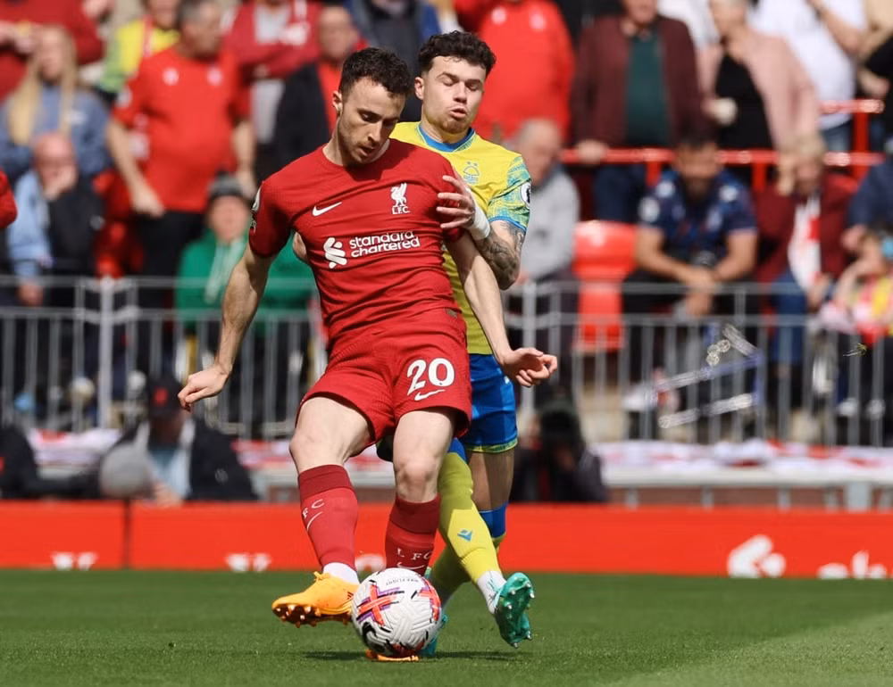 salah ghi ban quyet dinh giup liverpool thang nghet tho truoc nottingham hinh 2