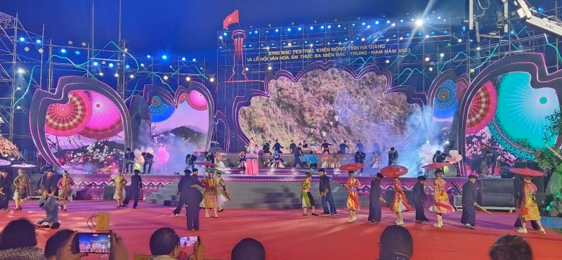 khai mac festival khen mong ha giang hinh 1