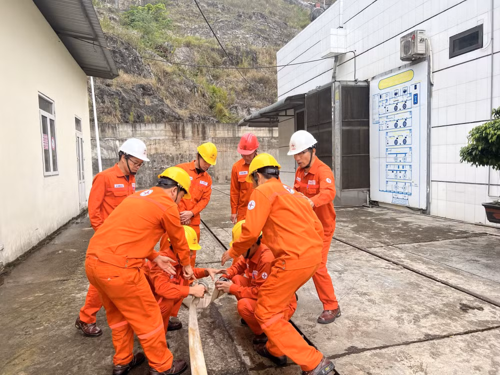 cong ty thuy dien quang tri san sang phuong an san xuat dien dip le hinh 2