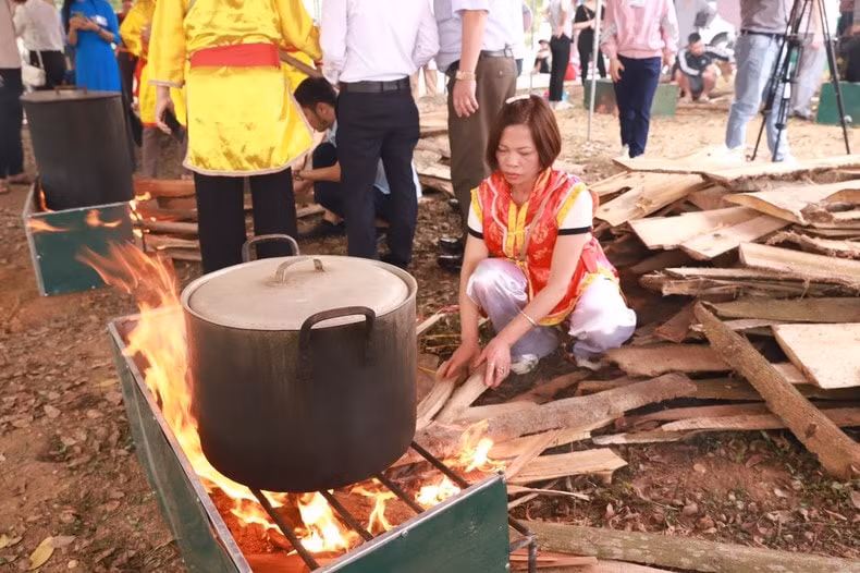 soi noi hoi thi lam banh chung banh day tai le hoi den hung 2023 hinh 4