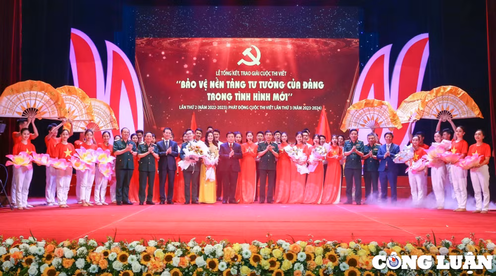 ton vinh nhung cay but chung suc dong long quyet tam bao ve vung chac nen tang tu tuong cua dang hinh 12