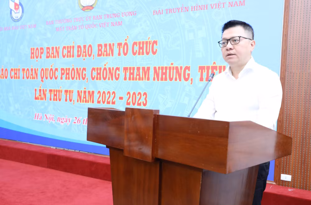 lan toa tinh than dan than cua cac nha bao trong cong cuoc dau tranh phong chong tham nhung tieu cuc hinh 2