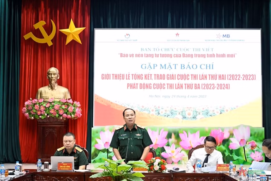 le trao giai cuoc thi bao ve nen tang tu tuong cua dang trong tinh hinh moi lan 2 se dien ra toi 26 4 hinh 1