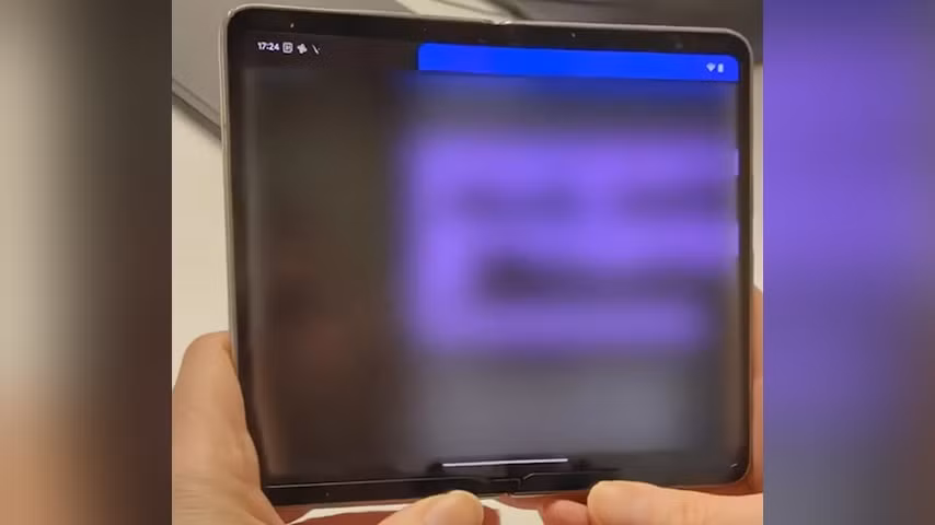 video tren tay google pixel fold hinh 2
