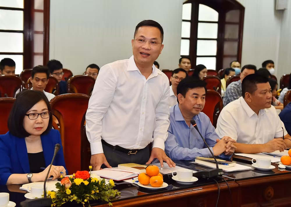 trang thong tin dac biet ve tong bi thu nguyen van linh khoi day tinh than noi va lam trong toan xa hoi hinh 7