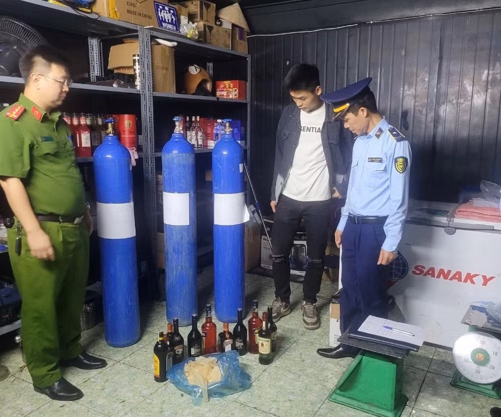 quang ninh tam giu 12000 qua bong va tren 100 binh khi n2o dung san xuat bong cuoi hinh 1
